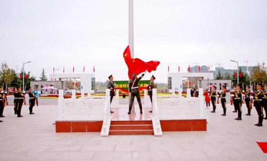 升国旗仪式 升国旗仪式